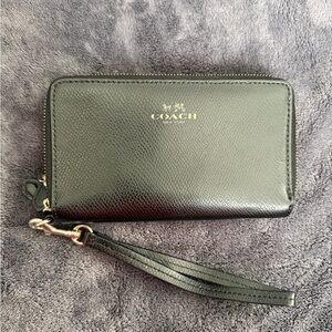 Coach Black Leather Zip Wristlet
